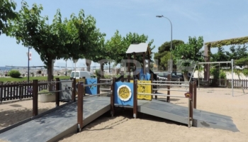 PARQUE JUEGOS INFANTILES EN GIRONA