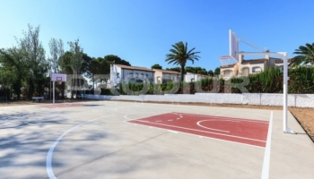 PISTA DE BALONCESTO EN TARRAGONA